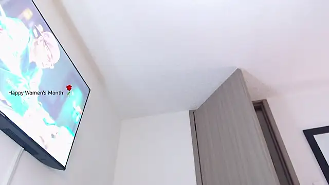 SophiaJoliebm online show from March 12, 2026, 4:18 am