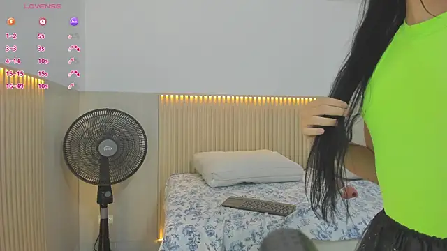 Snapshot of charlotte_colee chatting on March 15, 2025, 7:16 pm charlotte colee online show from March 15, 2025, 7:16 pm