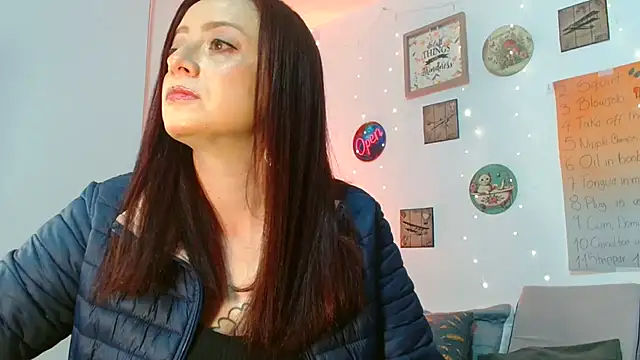 catalinamommyx online show from February 8, 2026, 2:53 am