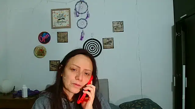 Snapshot of catalinamommyx chatting on May 12, 2026, 2:30 am catalinamommyx online show from May 12, 2026, 2:30 am
