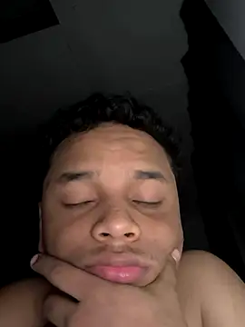 Snapshot of Ferneyv23 chatting on September 20, 2025, 10:53 am Ferneyv23 online show from September 20, 2025, 10:53 am