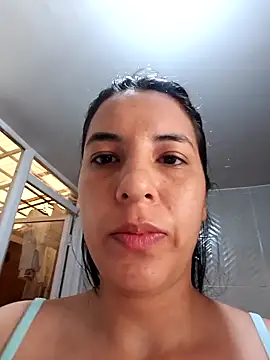 Snapshot of Bonny_Klote chatting on November 18, 2025, 3:04 pm Bonny Klote online show from November 18, 2025, 3:04 pm