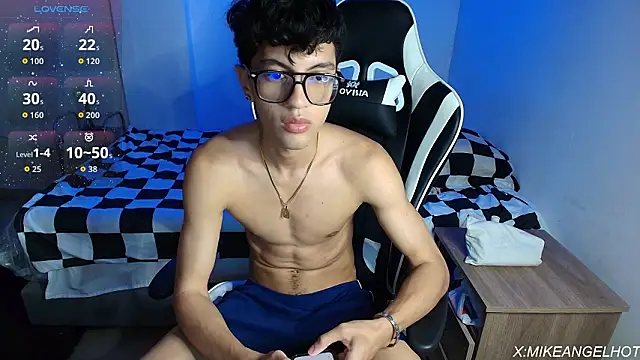 Angelligth online show from February 17, 2026, 3:37 am