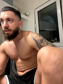 LoveIsBlind  online show from October 18, 2025, 3:30 am