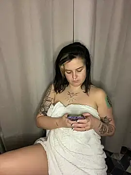 NaomiSquirts online show from December 9, 2024, 11:03 pm