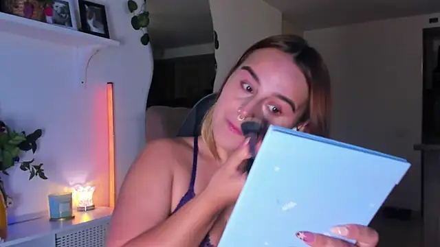 Snapshot of evy_orange1 chatting on March 3, 2026, 11:12 pm evy orange1 online show from March 3, 2026, 11:12 pm