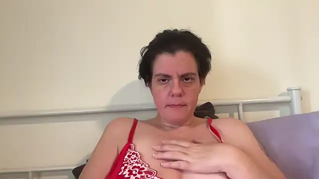 Jess4you0818 online show from April 27, 2026, 7:56 pm