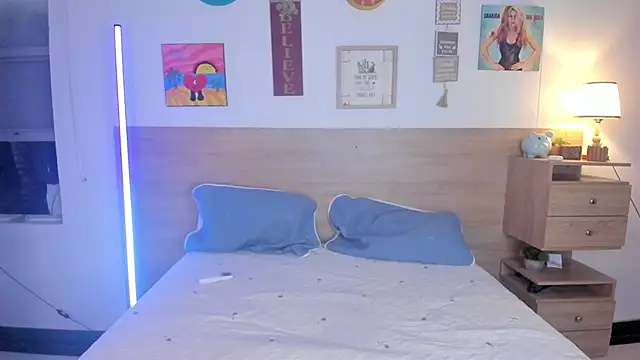 justinbiler online show from October 11, 2025, 12:39 pm