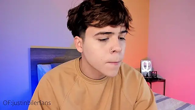 justinbiler online show from February 17, 2025, 12:38 pm