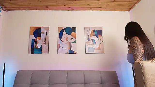 miaa saenz1 online show from February 25, 2026, 4:23 am