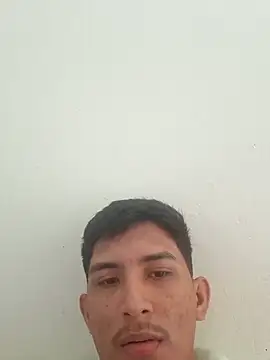 Snapshot of Guti_hazz chatting on November 29, 2025, 12:49 pm Guti hazz online show from November 29, 2025, 12:49 pm