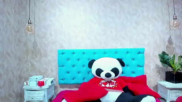 Snapshot of MadelineDoll chatting on November 29, 2025, 2:39 pm MadelineDoll online show from November 29, 2025, 2:39 pm