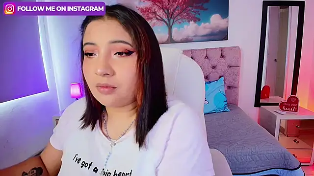 Snapshot of Emma_monserrat chatting on September 30, 2025, 7:42 pm Emma monserrat online show from September 30, 2025, 7:42 pm