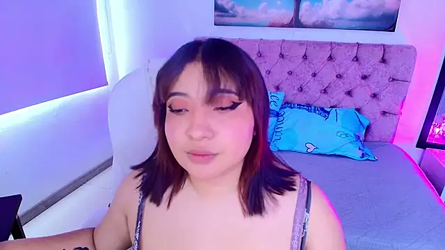 Snapshot of Emma_monserrat chatting on September 25, 2025, 7:53 pm Emma monserrat online show from September 25, 2025, 7:53 pm