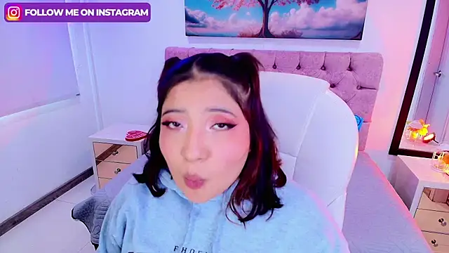 Snapshot of Emma_monserrat chatting on September 18, 2025, 7:39 pm Emma monserrat online show from September 18, 2025, 7:39 pm