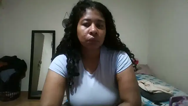 Ivon-09 online show from April 29, 2026, 1:04 pm