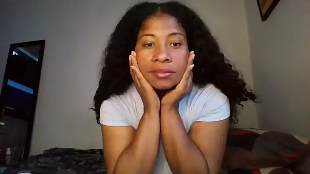 Snapshot of Ivon-09 chatting on December 4, 2025, 11:20 am Ivon-09 online show from December 4, 2025, 11:20 am