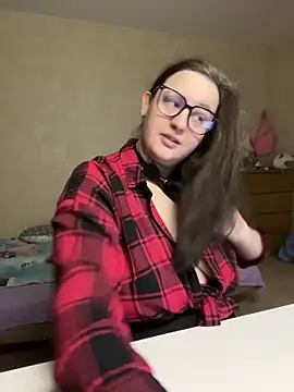 Snapshot of hungry1bunny chatting on February 19, 2026, 7:11 pm hungry1bunny online show from February 19, 2026, 7:11 pm