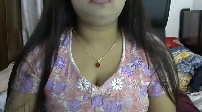Snapshot of SweetGirlRani143 chatting on December 11, 2024, 2:54 pm SweetGirlRani143 online show from December 11, 2024, 2:54 pm
