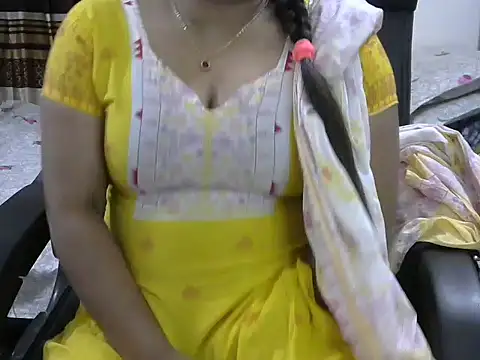 Snapshot of SweetGirlRani143 chatting on December 24, 2024, 11:55 pm SweetGirlRani143 online show from December 24, 2024, 11:55 pm