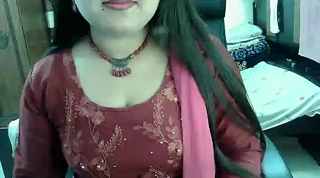 Snapshot of SweetGirlRani143 chatting on January 24, 2025, 4:49 pm SweetGirlRani143 online show from January 24, 2025, 4:49 pm