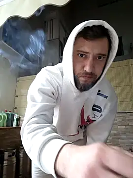 jorgeeetee18 online show from December 11, 2024, 6:09 pm