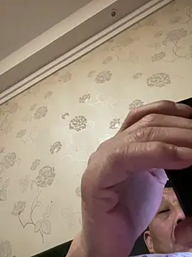 Snapshot of bcc0001 chatting on March 22, 2025, 6:25 pm bcc0001 online show from March 22, 2025, 6:25 pm