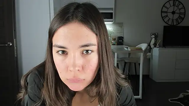 Snapshot of nilliluv chatting on February 6, 2026, 7:43 pm nilliluv online show from February 6, 2026, 7:43 pm