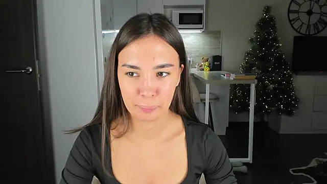 Snapshot of nilliluv chatting on December 5, 2025, 8:28 pm nilliluv online show from December 5, 2025, 8:28 pm