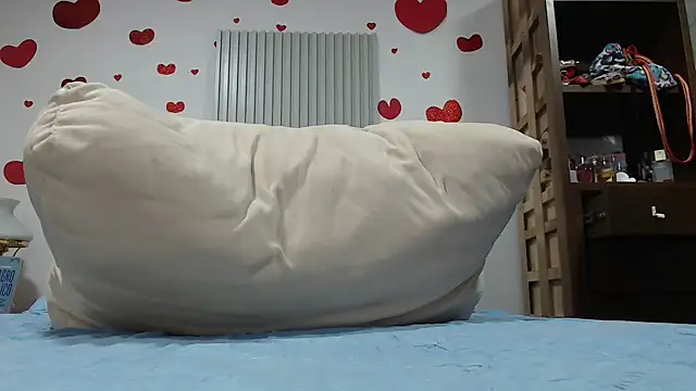 Snapshot of DanaiOluyi chatting on March 4, 2025, 9:43 pm DanaiOluyi online show from March 4, 2025, 9:43 pm