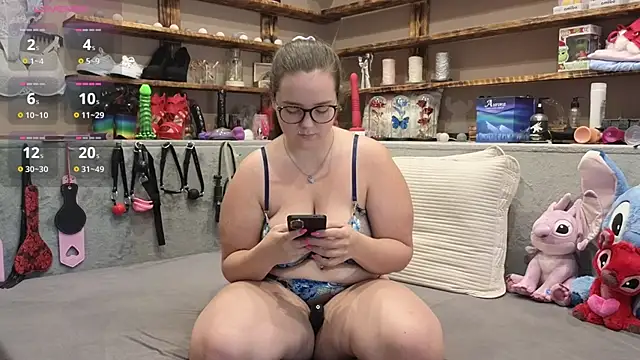 Kimberly-Caprice online show from September 13, 2025, 6:02 am