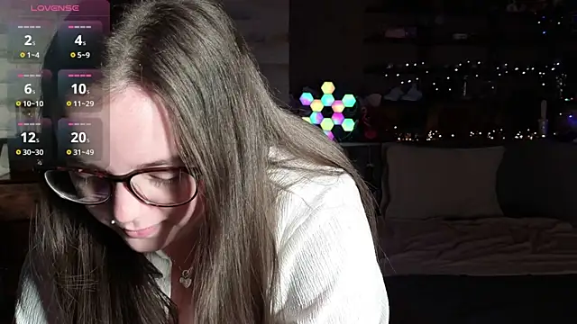 Kimberly-Caprice online show from January 12, 2026, 7:37 am