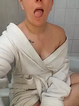 Snapshot of SofiEstevez chatting on November 26, 2025, 11:54 am SofiEstevez online show from November 26, 2025, 11:54 am