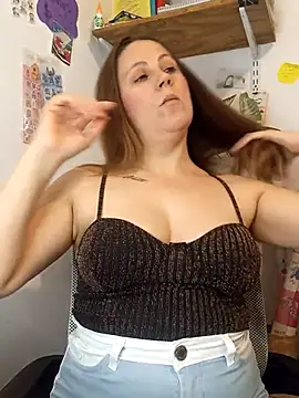 Snapshot of SofiEstevez chatting on November 12, 2025, 2:54 pm SofiEstevez online show from November 12, 2025, 2:54 pm