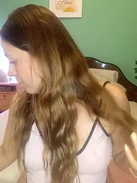 Snapshot of SofiEstevez chatting on October 21, 2025, 8:19 pm SofiEstevez online show from October 21, 2025, 8:19 pm