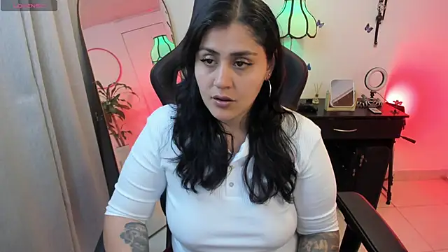 Snapshot of GretaX-X chatting on October 21, 2025, 12:11 am GretaX-X online show from October 21, 2025, 12:11 am