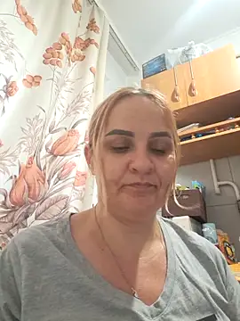 Malichkaanna30 online show from November 4, 2025, 2:21 pm