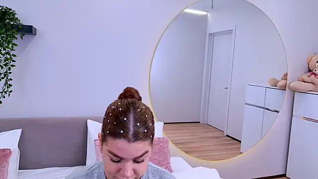 Snapshot of MelanieCarterr chatting on November 7, 2025, 4:11 pm MelanieCarterr online show from November 7, 2025, 4:11 pm