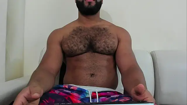 lunainsane58 online show from May 3, 2026, 9:07 pm