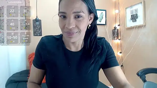 Snapshot of scarlet-foox chatting on October 28, 2025, 1:10 pm scarlet-foox online show from October 28, 2025, 1:10 pm