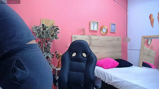 Snapshot of scarlet-foox chatting on November 14, 2025, 1:04 pm scarlet-foox online show from November 14, 2025, 1:04 pm