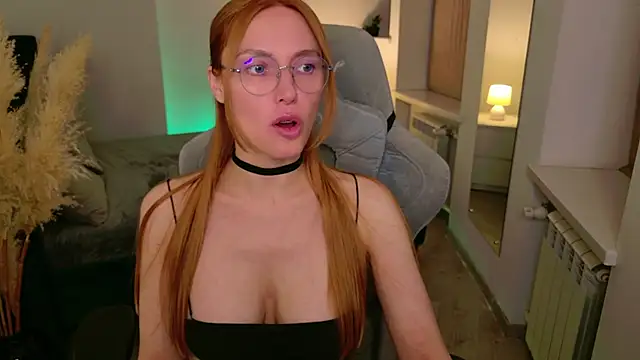 Snapshot of Love_Call chatting on October 11, 2025, 5:19 am Love Call online show from October 11, 2025, 5:19 am