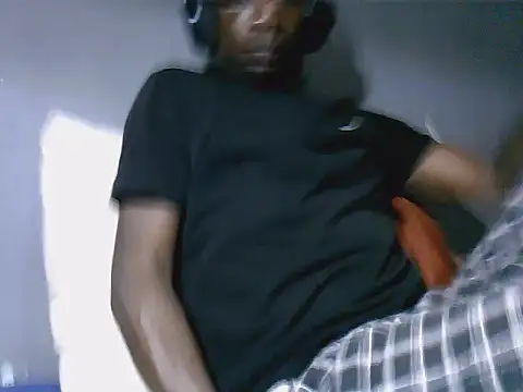 TheeRealShow online show from May 10, 2026, 9:27 pm