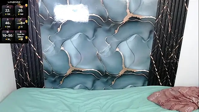 Snapshot of dulcenia_rose chatting on November 18, 2025, 2:42 pm dulcenia rose online show from November 18, 2025, 2:42 pm