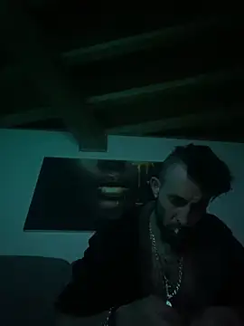 Snapshot of Bigkisslove chatting on March 8, 2026, 3:21 am Bigkisslove online show from March 8, 2026, 3:21 am