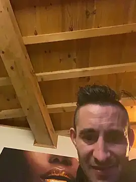 Snapshot of Bigkisslove chatting on March 14, 2026, 4:40 am Bigkisslove online show from March 14, 2026, 4:40 am