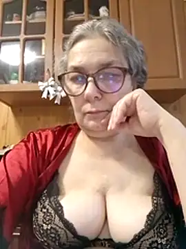 Snapshot of IrinaSweet54 chatting on December 4, 2025, 8:13 am IrinaSweet54 online show from December 4, 2025, 8:13 am