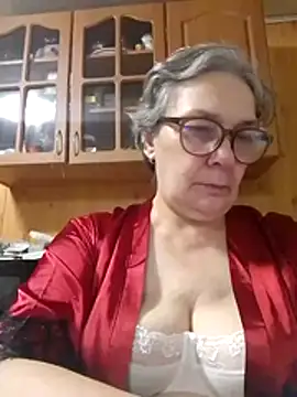 Snapshot of IrinaSweet54 chatting on October 10, 2025, 6:47 am IrinaSweet54 online show from October 10, 2025, 6:47 am