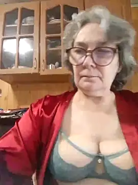 Snapshot of IrinaSweet54 chatting on June 14, 2026, 8:48 am IrinaSweet54 online show from June 14, 2026, 8:48 am