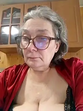 Snapshot of IrinaSweet54 chatting on July 18, 2026, 9:51 am IrinaSweet54 online show from July 18, 2026, 9:51 am